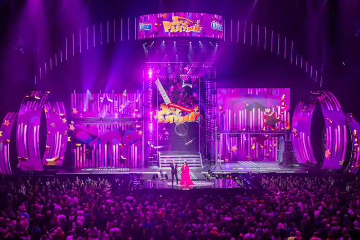 Всенародная танцплощадка «Ээхх, Разгуляй!»