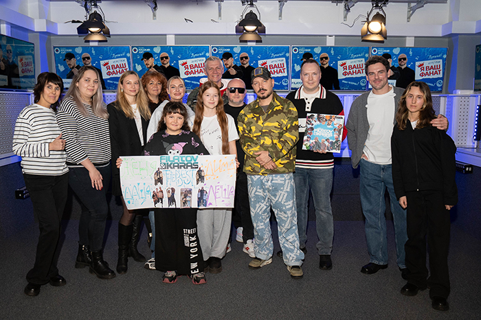 Filatov & Karas с поклонниками в студии «Радио Русский Хит»