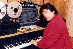 Александр Серов