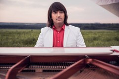 Николай Тимофеев выпустил клип Моя Осень