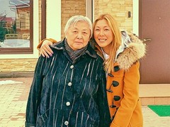 АНИТА ЦОЙ ПОСТРОИЛА ДЛЯ МАМЫ «ПРЯНИЧНЫЙ» ДОМИК 