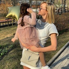 Полина Гагарина с дочкой